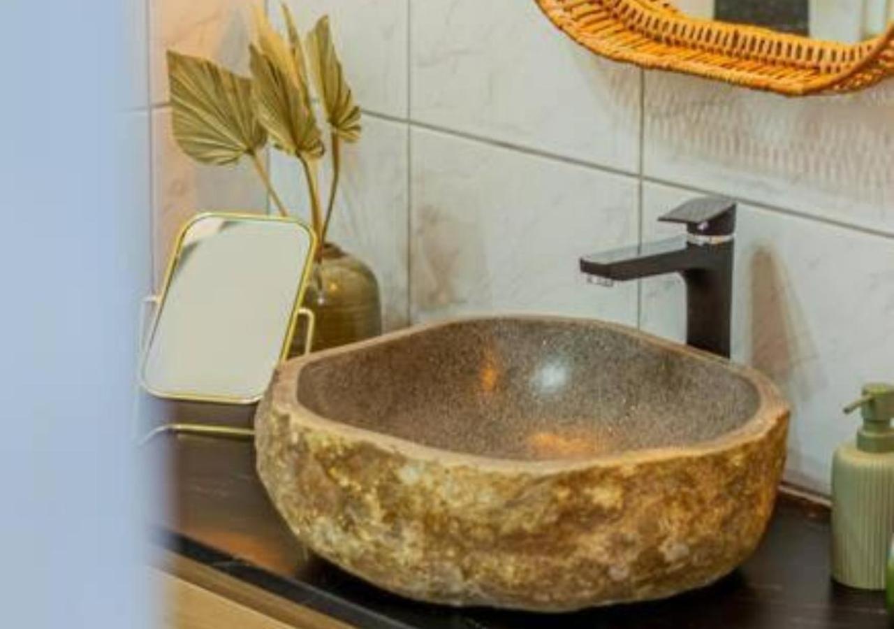 Luxury Apartment By The Famous Vaci Street Будапеща Екстериор снимка