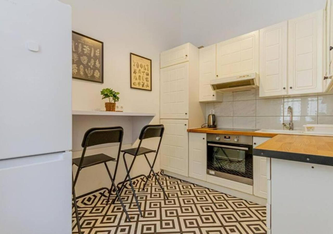Luxury Apartment By The Famous Vaci Street Будапеща Екстериор снимка