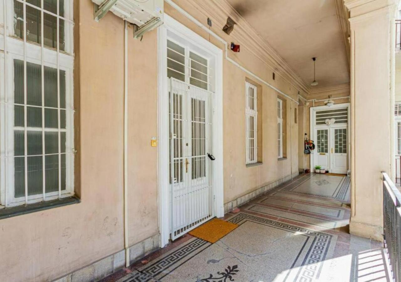 Luxury Apartment By The Famous Vaci Street Будапеща Екстериор снимка