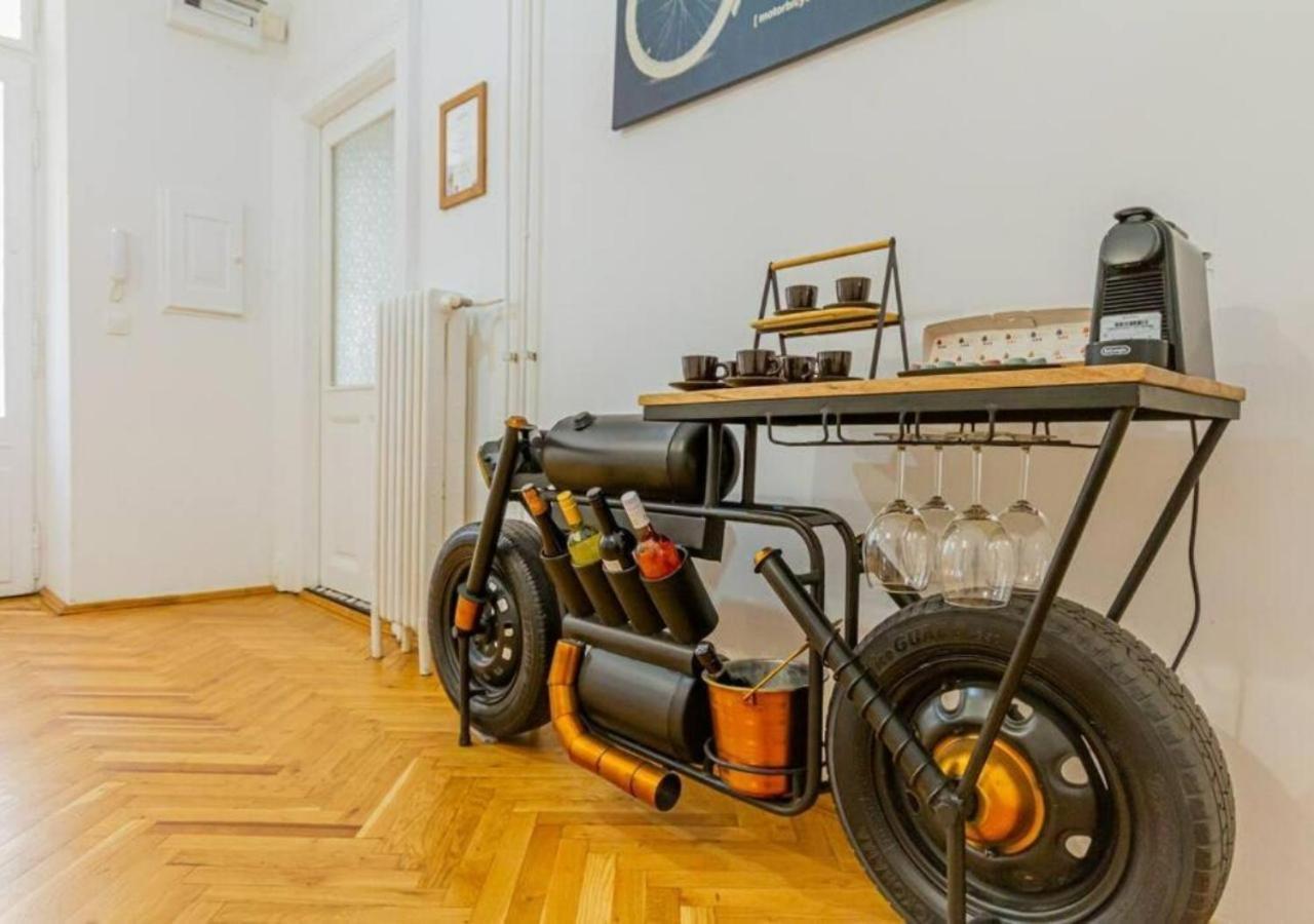 Luxury Apartment By The Famous Vaci Street Будапеща Екстериор снимка